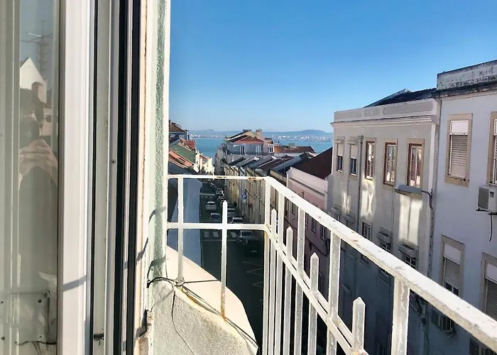 Wonderful Portugal - Charming Graca Lisboa